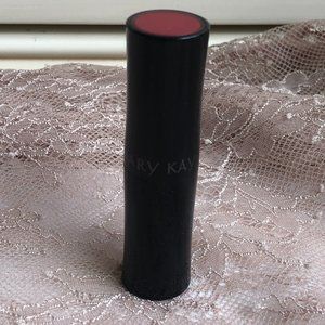 Mary Kay Really Red Creme Lipstick Retro Classic